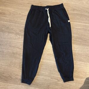 Navy Blue 7/8 Vuori Performance Joggers